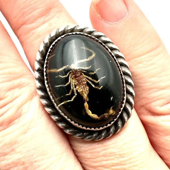 American Southwest Sterling Silver Scorpion Ring Scorpio 30 Grams Horoscope - Picture 1 of 3